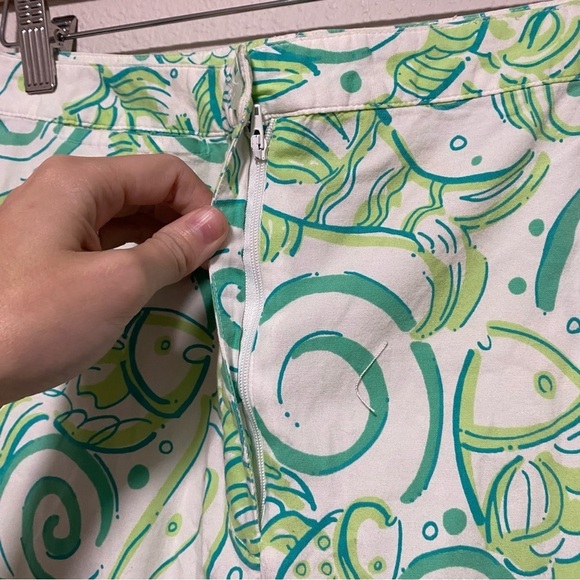 Lilly Pulitzer Vintage Cropped Pants with Fish Pattern - Picture 5 of 11
